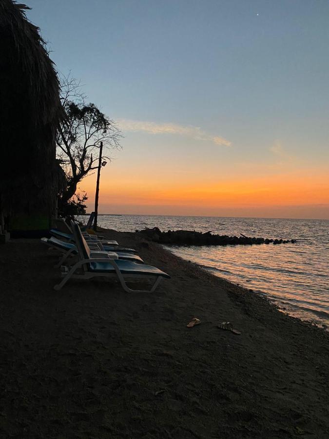 Isla Luna Beach Baru Isla Barú Exterior foto